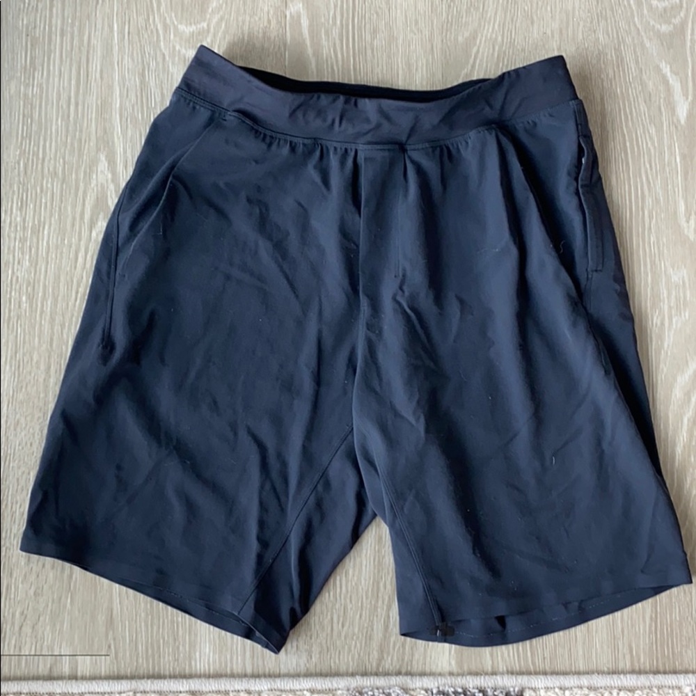Men’s Lululemon Shorts || M || dark gray
